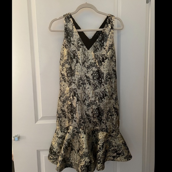 Josie by Natori Gold Foil-Printed Cocktail Dress - Picture 2 of 6